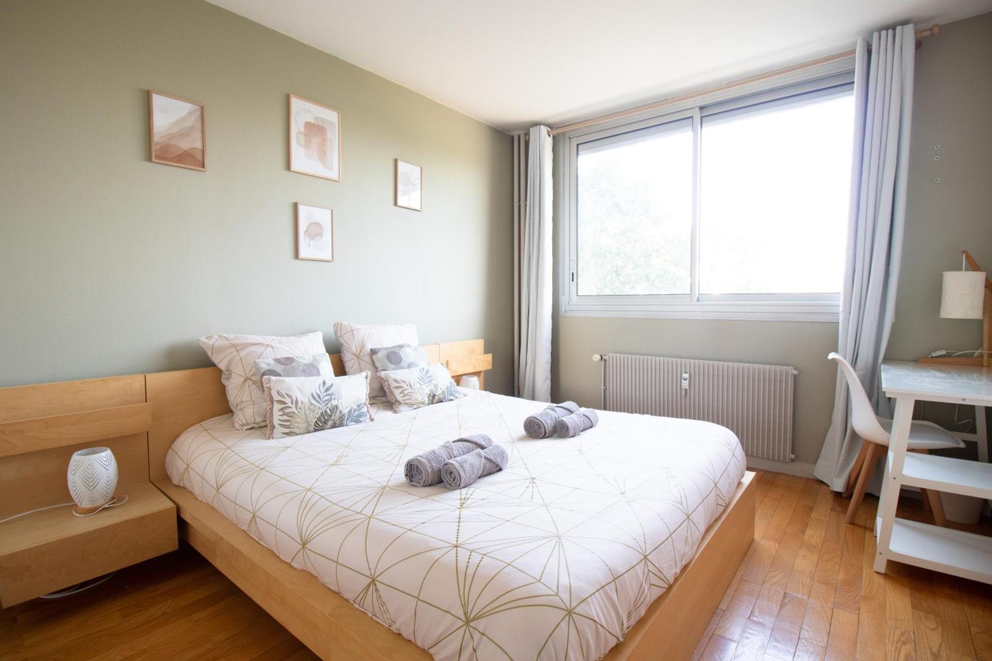 Appartement Spacieux Avec Balcon Bourg-en-Bresse Kültér fotó